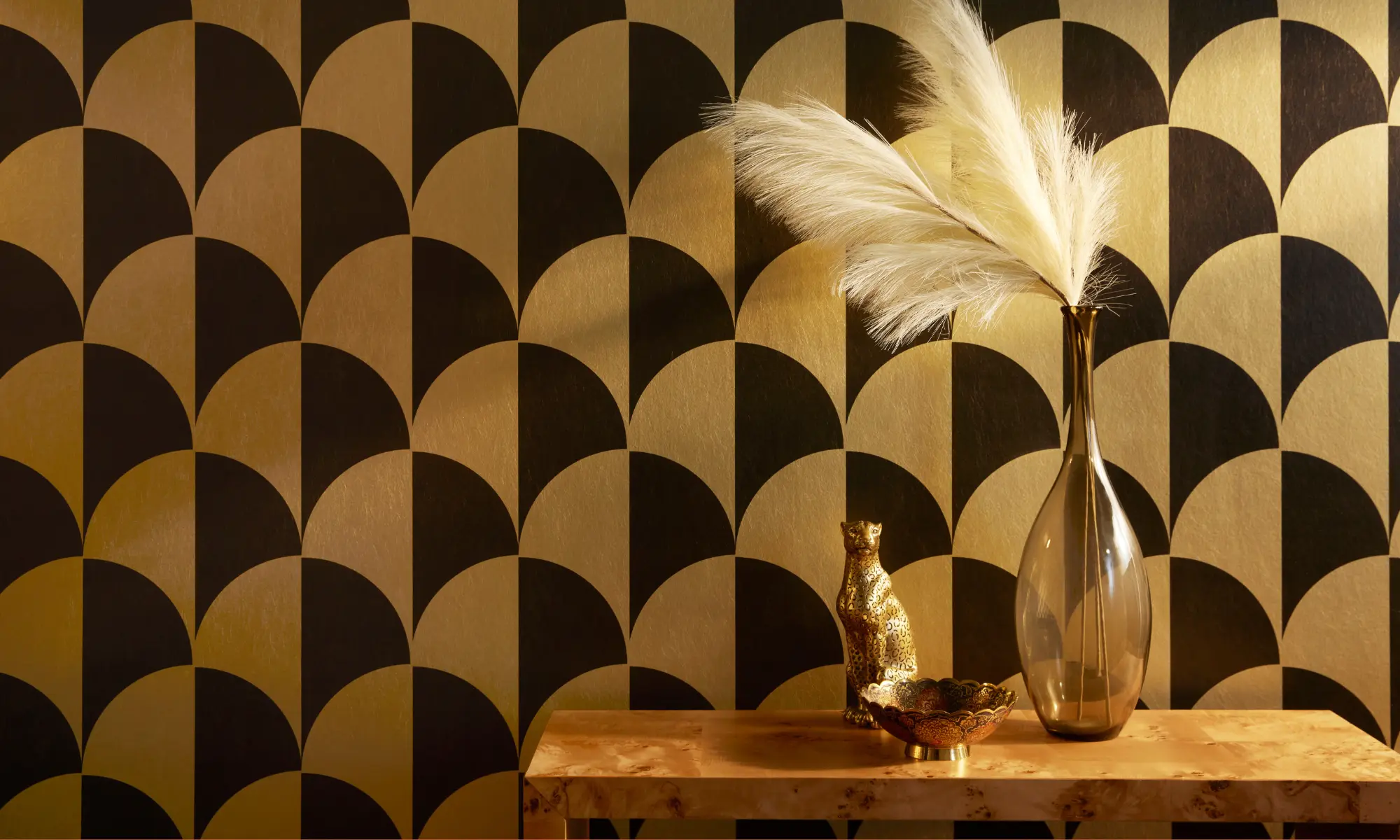 Gold metallic art deco wallpaper